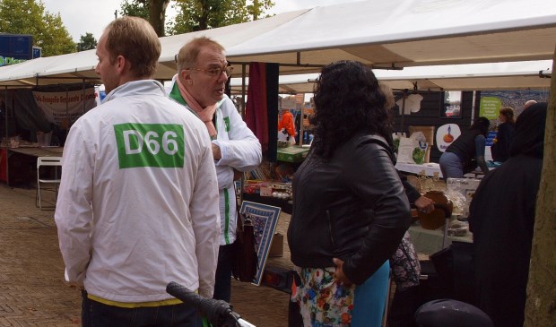 D66 op de kramenmarkt tijdens de gemeentedag op 9 september.