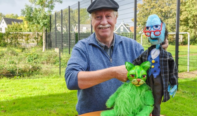 Alexander Bauwens met de Noordwachter en de groene poes uit de voorstelling.