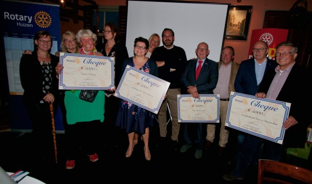 De gelukkigen met ene cheque.