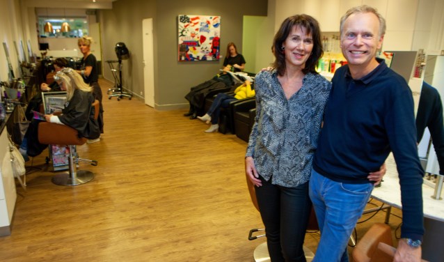 Eigenaar Roland en bedrijfsleider Arnolda van Arti Hair.
