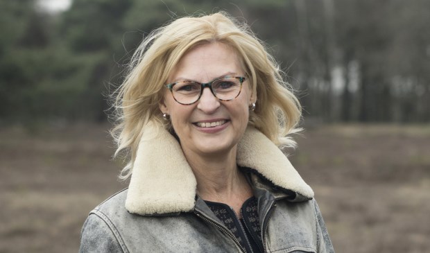 Karin Kos.