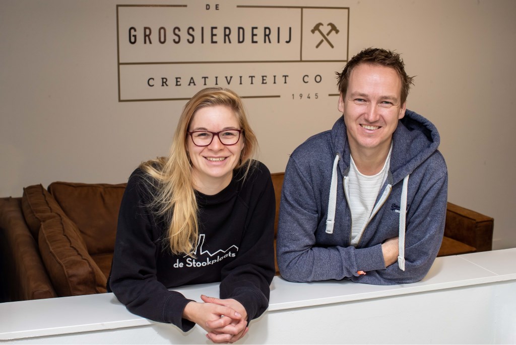 Iris Schultheiss en Geert-Jan van Dijken zijn twee van de initiatiefnemers voor een kerstborrel voor zzp'ers .