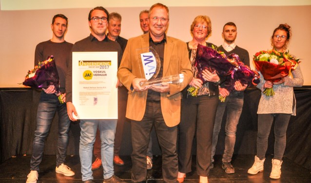 Januari: Theo Voskuil ontvangt de IVW-award