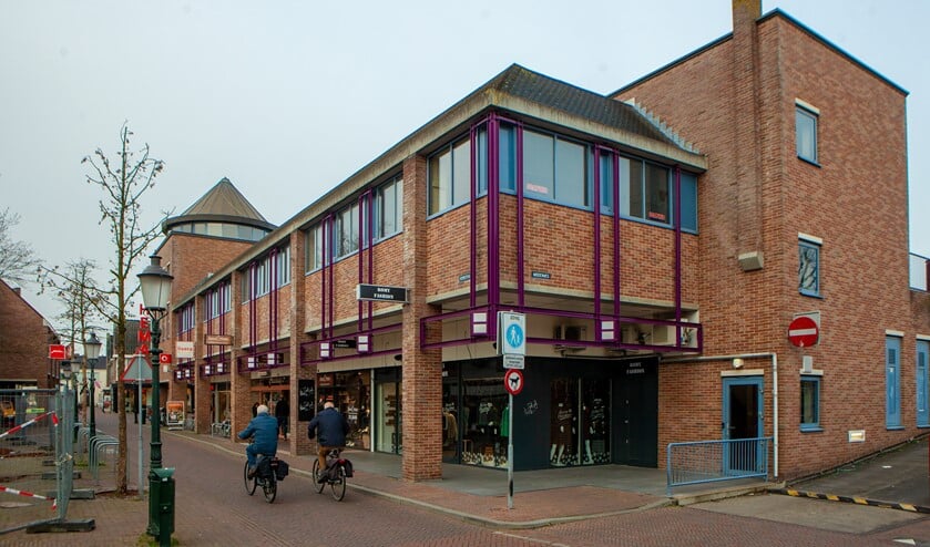 Action komt onder andere in de oude winkel van Scapino die boven zat.