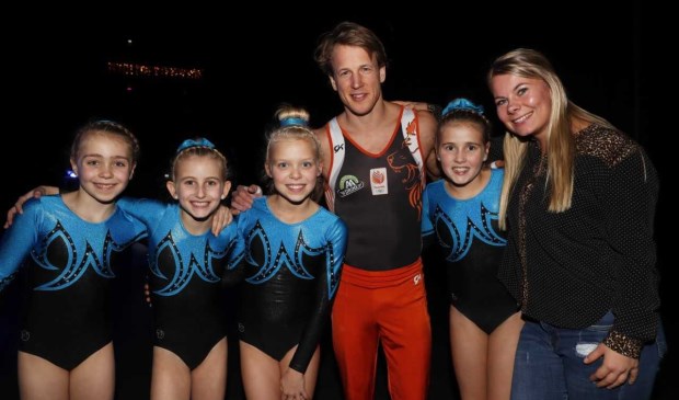 De meiden met Epke. Foto: Edwin Smulders.