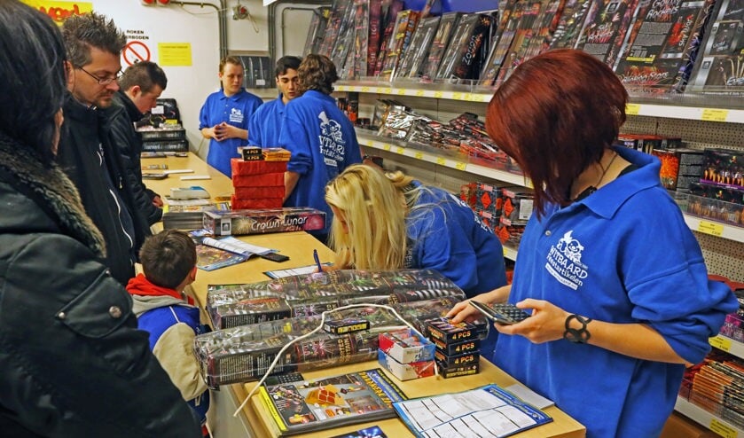 De vuurwerkverkoop bij Witbaard.