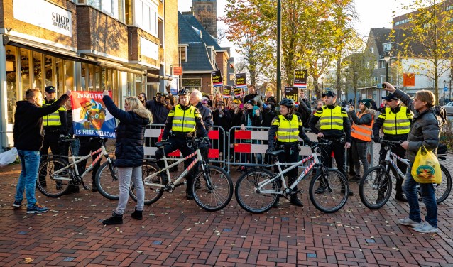 De demonstranten in Hilversum op 17 november.