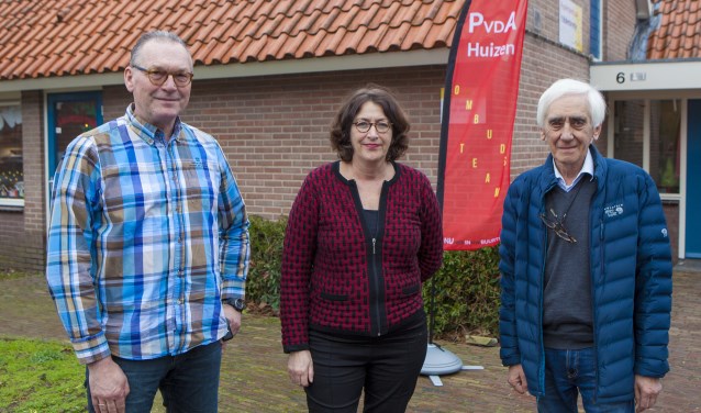 Stef van der Pas, Margot Leeuwin en Aad Bartelds van het Ombudsteam van de PvdA.