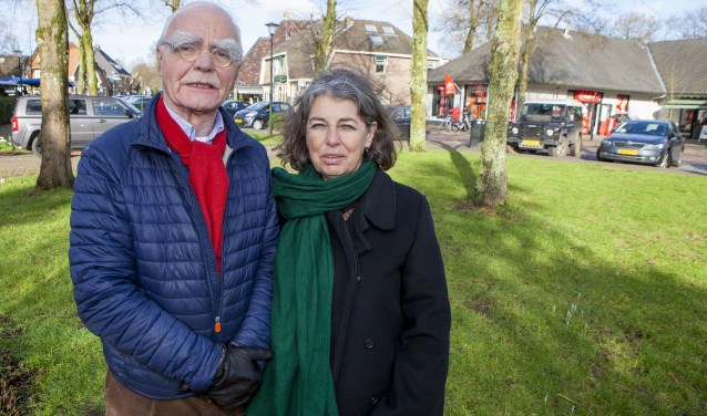 Nico Wegter (D66 Laren) en zijn Blaricumse partijgenoot Carin Francken zijn voor één Gooistad.