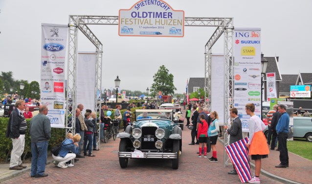 Dit jaar gaat het Oldtimer Festival Huizen weer door, inclusief de Spietentocht voor deelnemers.