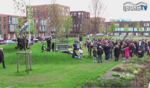 Veeld van de dodenherdenking van vorig jaar.