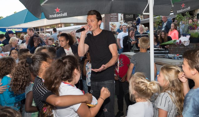 Baas B en Brutus treden op tijdens Loswalfestival.