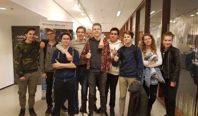 Het Young Solar team van het IJburg College 2 is goedgemutst.