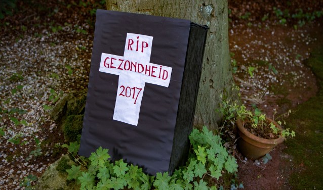 Een uiting van protest van de bewoners van de West-Indische buurt vorig jaar tijdens het 'herrie-ontbijt'.