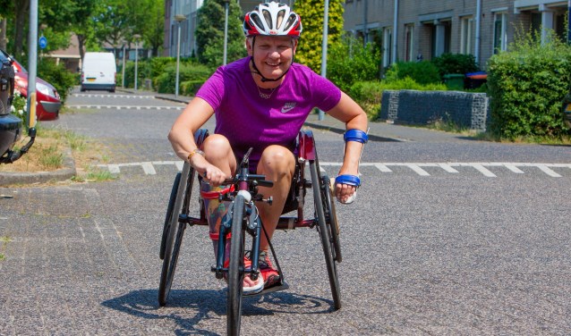De Huizer atlete Djoke van Marum doet ook mee. Ze is deelnemer aan de 1/8 triatlon.