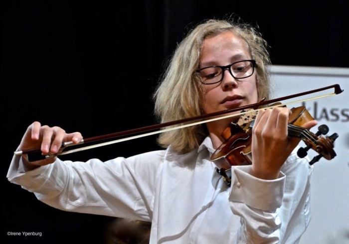 Tim de Vries, violist