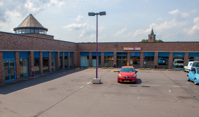 De voormalige winkels van Scapino en Kijkshop worden samengevoegd.
