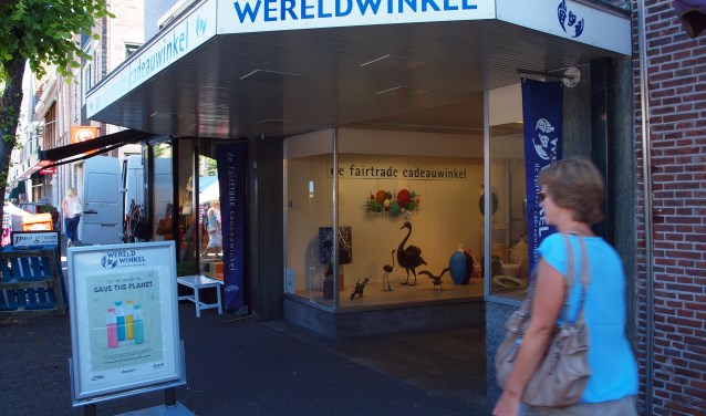 De winkel aan de Nieuwstraat levert wel een hoge omzet, maar zit op een dure locatie.