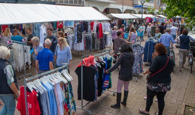 Vorig jaar was het een stuk frisser op de Zomermarkt.