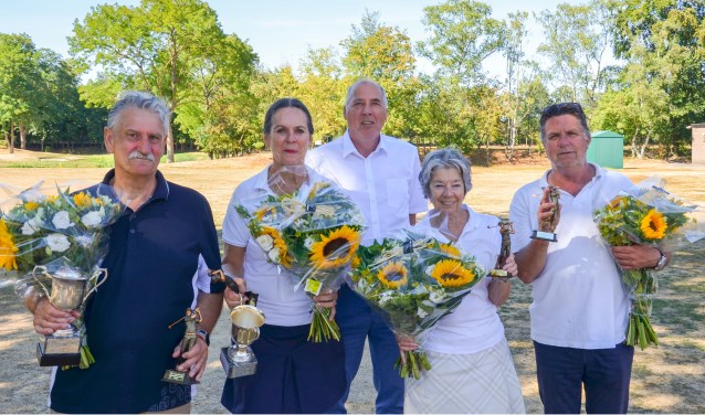 V.l.n.r.: Trevor Ashman, Margrit Velstra, Willem Raaijmakers, Pauline Groenhof en Fred van Rosmalen.