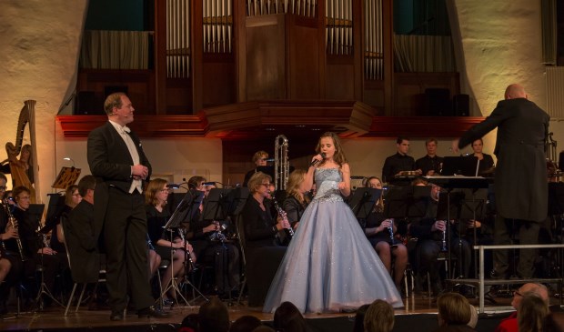 Amira en de tenor Ben Heijnen in de Nieuwe Kerk.