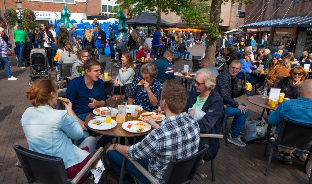Gezellige drukte ook op het Oude Raadhuisplein.