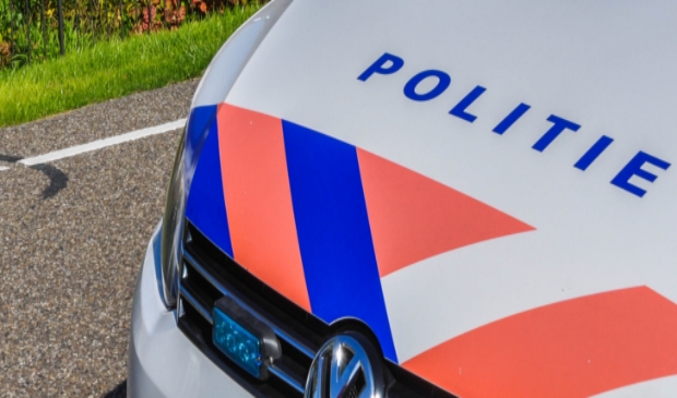 Politie grijpt in bij ruzie op Rijnkade .