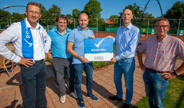 Tennisvereniging Naarden is vanaf nu rookvrij.