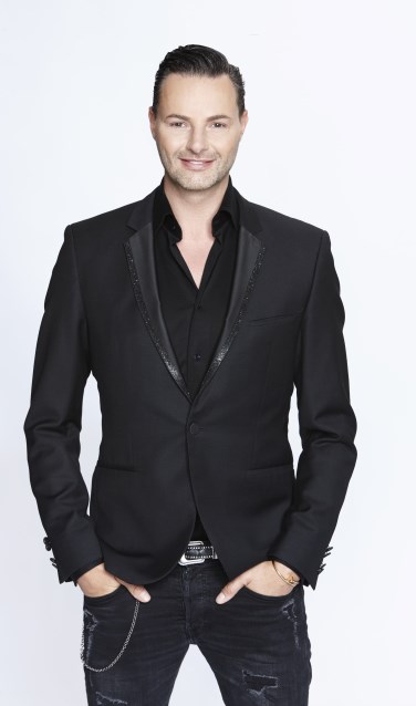 Fred van Leer presenteert tijdens Fashion Weekend Laren.