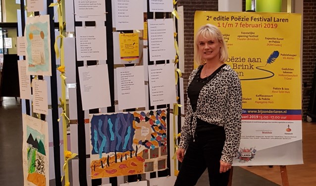 Kunstenares Janine Boot en Vriend van Stichting Kunst in Laren.