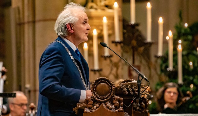 Burgemeester Broertjes.