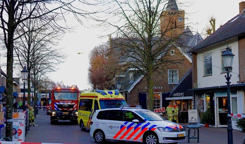 Hulpdiensten rukten massaal uit en ook een traumahelikopter werd gealarmeerd.