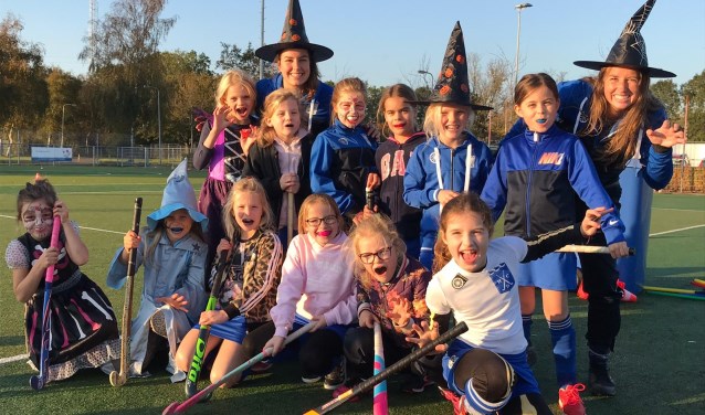 Hockey Club Diemen viert Halloween - DiemerNieuws