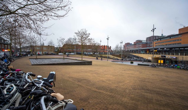 Meer verbinding tussen Oost en het centrum of een nog langere muur langs het spoor?