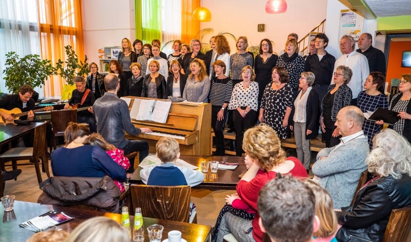 Royal Rhythm trad op in wijkcentrum St. Joseph.