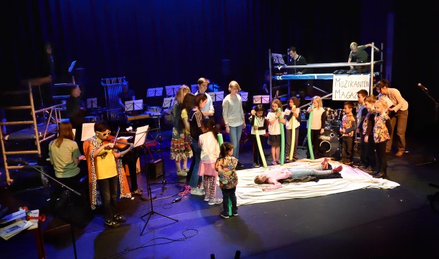 Muziekschool Diemen treedt regelmatig op.