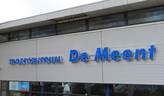 De loshangende geveldelen zijn preventief verwijderd.