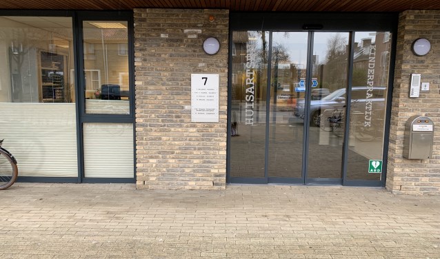 De praktijk van de huisartsen in het centrum.