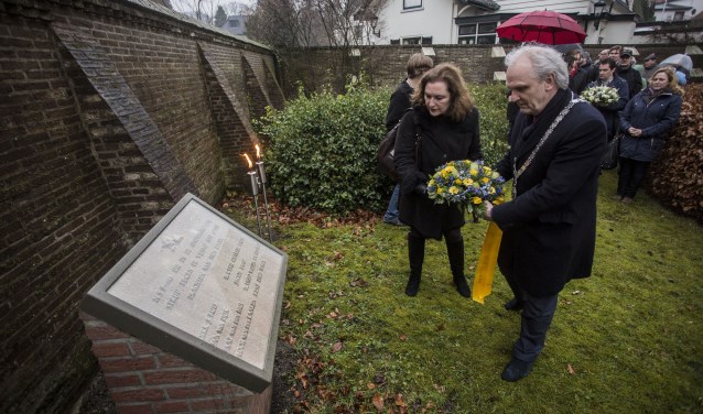 Dit jaar woont burgemeester Broertjes de herdenking bij in Oost.