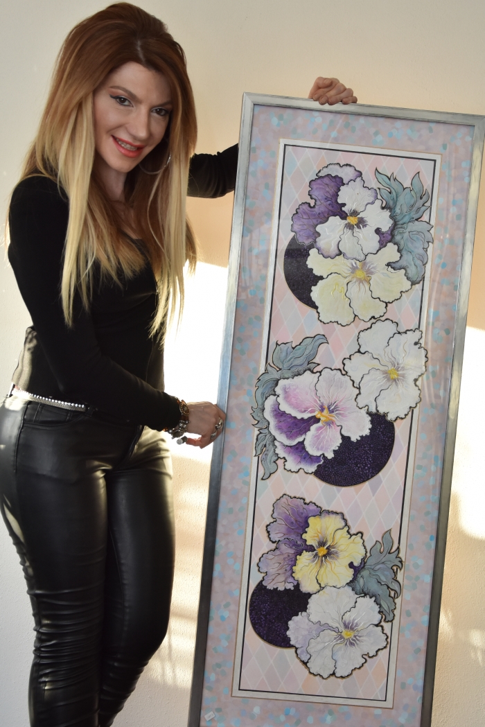 Anna Tananyan met haar werk