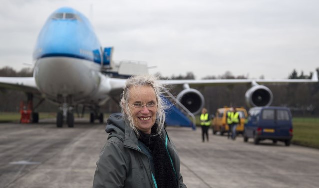Lieneke Koornstra bij de aankomst van de eerste 747 bij het Nederlandse ontmantelingsbedrijf AELS. Foto: Arnoud.Raeven.nl