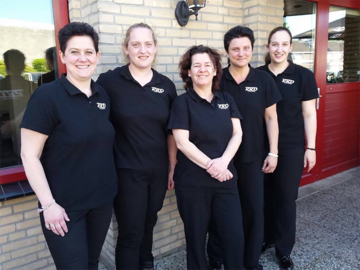 De 5 ambassadrices van Stichting PRO Female Billiards