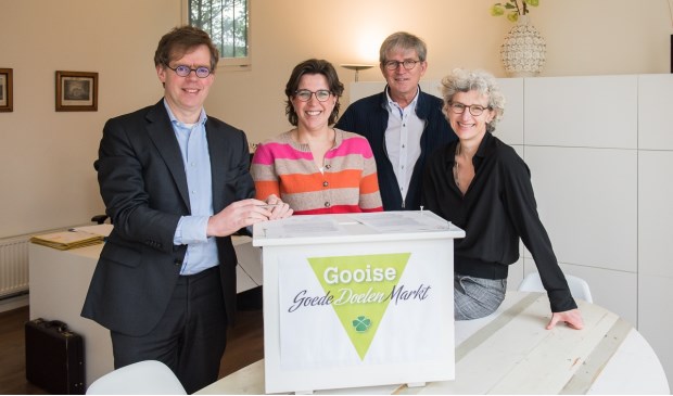 Het bestuur van de nieuwe stichting.