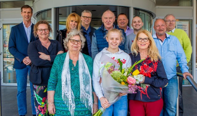 Niet alleen Nadiah, maar ook haar familie en sponsors werden in het zonnetje gezet.