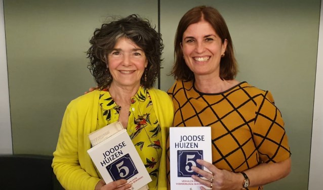Dieuwertje Blok en Esther Shaya.