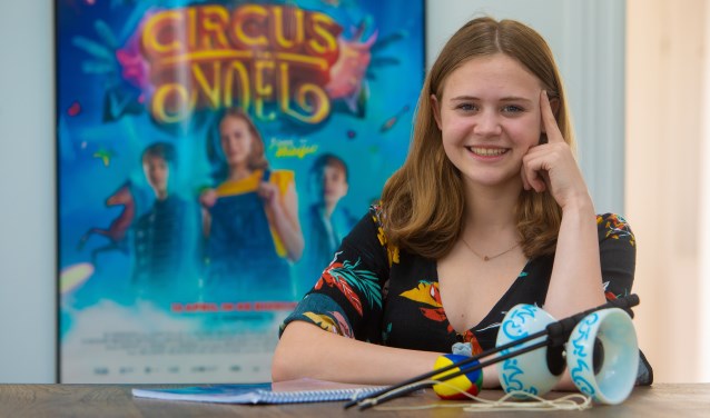 Luna Wijnands uit Bussum speelt de hoofdrol in Circus Noël.