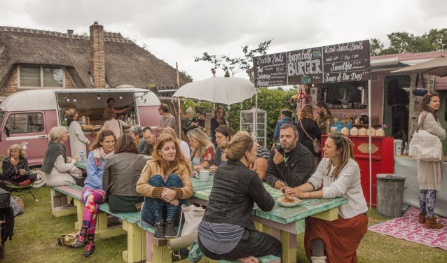 Er hangt altijd een gezellige sfeer op het festival.