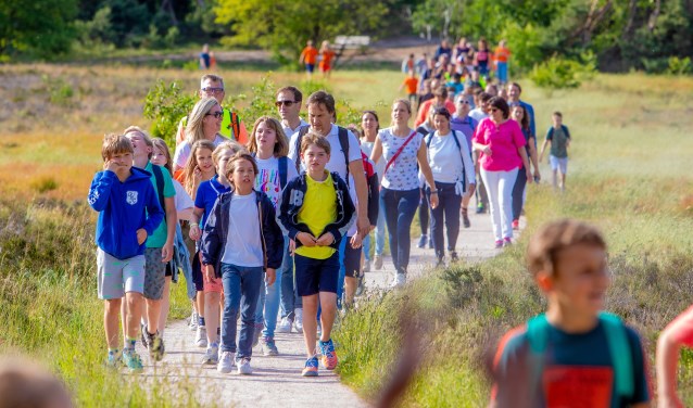 Maandag was een zonnige eerste wandelavond.