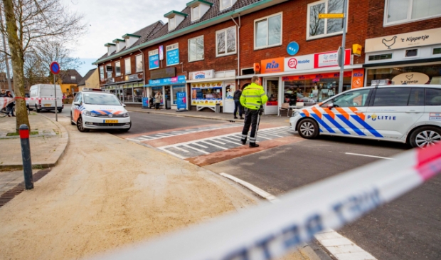 Daders steekpartij Hilversum nog spoorloos - .
