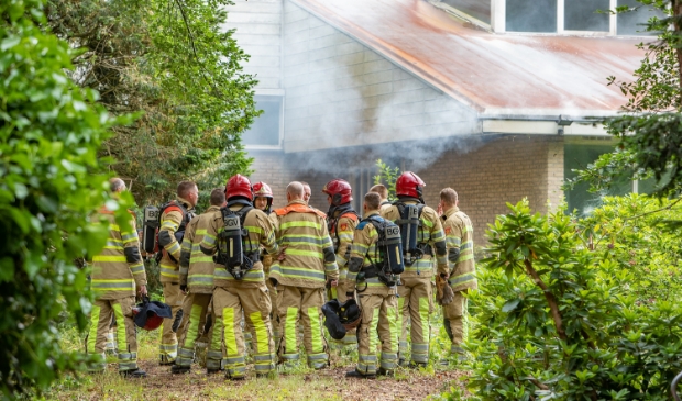 Brandweer Heeft Handen Vol Aan Blussen Woningbrand. - Oozo.nl